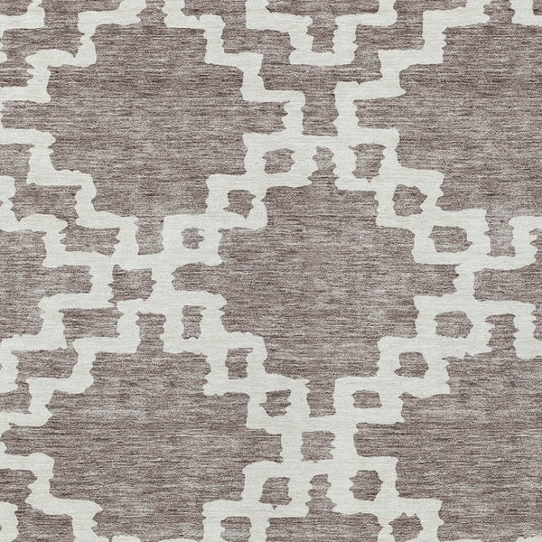 Homeroots 3' Artichoke Green And Ivory Geometric Washable Area Rug For Indoor And Outdoor Spaces, Durable Design 8' X 10' Polyester 593807