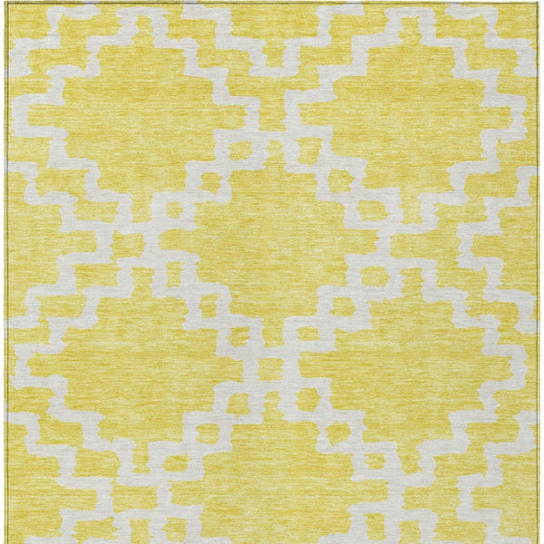 Homeroots 3' Artichoke Green And Ivory Geometric Washable Area Rug For Indoor And Outdoor Spaces, Durable Design 3' X 5' Polyester 593810