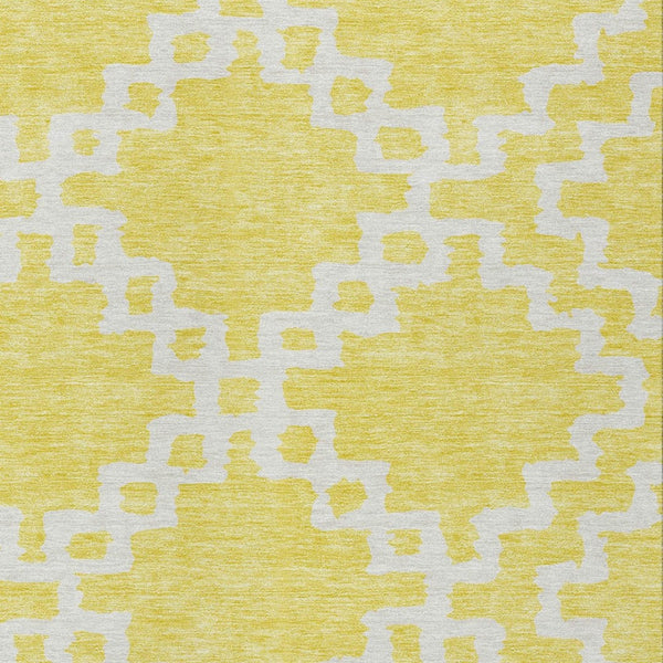 Homeroots 3' Artichoke Green And Ivory Geometric Washable Area Rug For Indoor And Outdoor Spaces, Durable Design 9' X 12' Polyester 593814