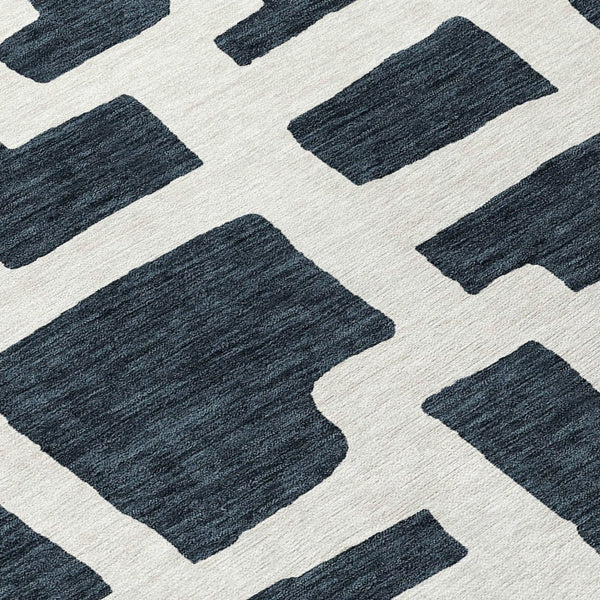 Homeroots 3' Artichoke Green Abstract Area Rug - Stylish, Washable Indoor-outdoor Design For All Spaces 8' Round Polyester 593824