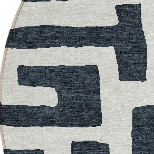 Homeroots 3' Artichoke Green Abstract Area Rug - Stylish, Washable Indoor-outdoor Design For All Spaces 8' Round Polyester 593824