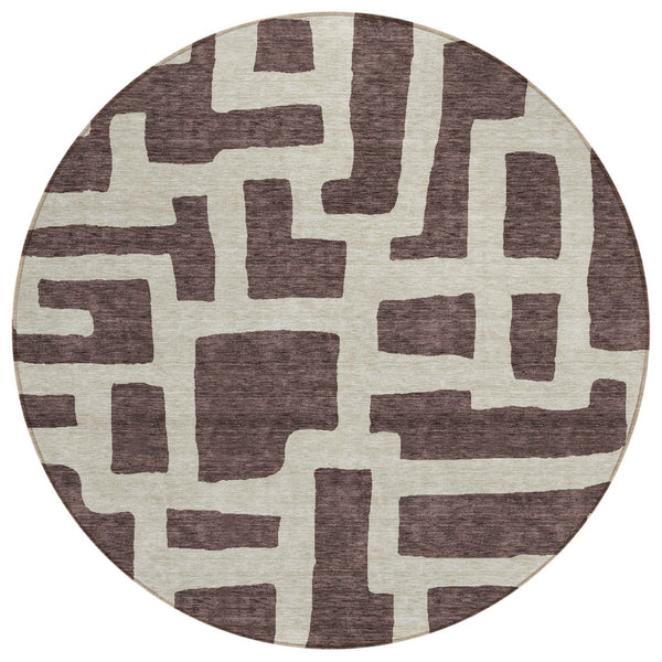 HomeRoots 5' Versatile Brown and Beige Abstract Area Rug - Stylish, Washable, Indoor/Outdoor, Stain Resistant 8' Round 593830