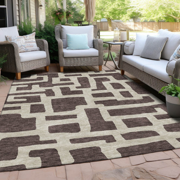 Homeroots 3' Artichoke Green Abstract Area Rug - Stylish, Washable Indoor-outdoor Design For All Spaces 10' X 14' Polyester 593833