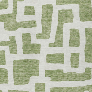 Homeroots 3' Artichoke Green Abstract Area Rug - Stylish, Washable Indoor-outdoor Design For All Spaces 5' X 8' Polyester 593841