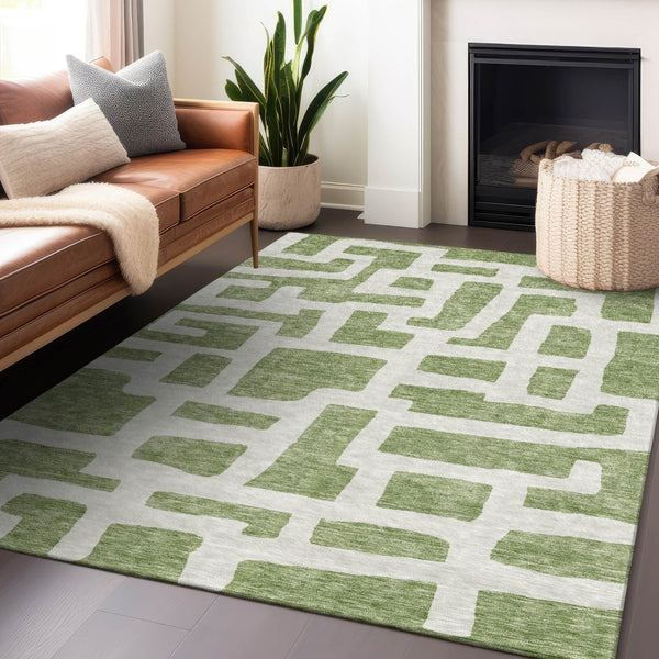 Homeroots 3' Artichoke Green Abstract Area Rug - Stylish, Washable Indoor-outdoor Design For All Spaces 8' X 10' Polyester 593843