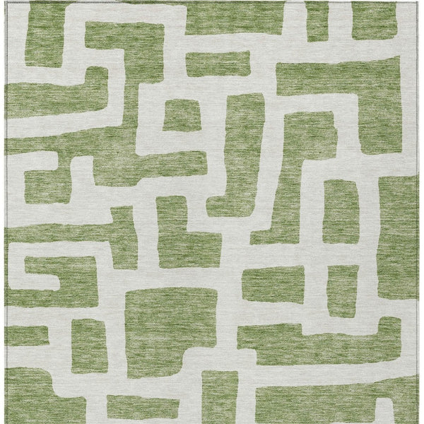 Homeroots 3' Artichoke Green Abstract Area Rug - Stylish, Washable Indoor-outdoor Design For All Spaces 10' X 14' Polyester 593845