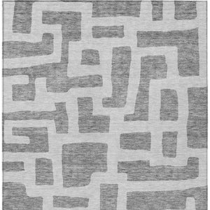Homeroots 3' Artichoke Green Abstract Area Rug - Stylish, Washable Indoor-outdoor Design For All Spaces 8' X 10' Polyester 593855