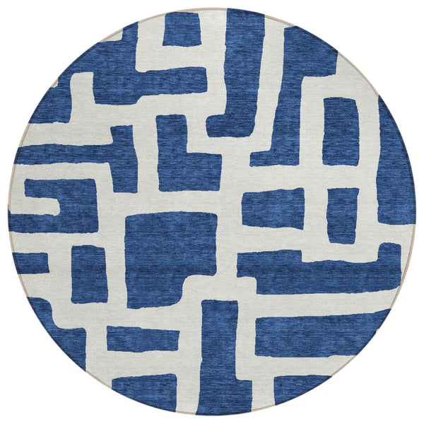 HomeRoots 5' Navy Blue and Ivory Abstract Area Rug – Stylish, Washable Solution for Indoor and Outdoor Spaces 8' Round 593866