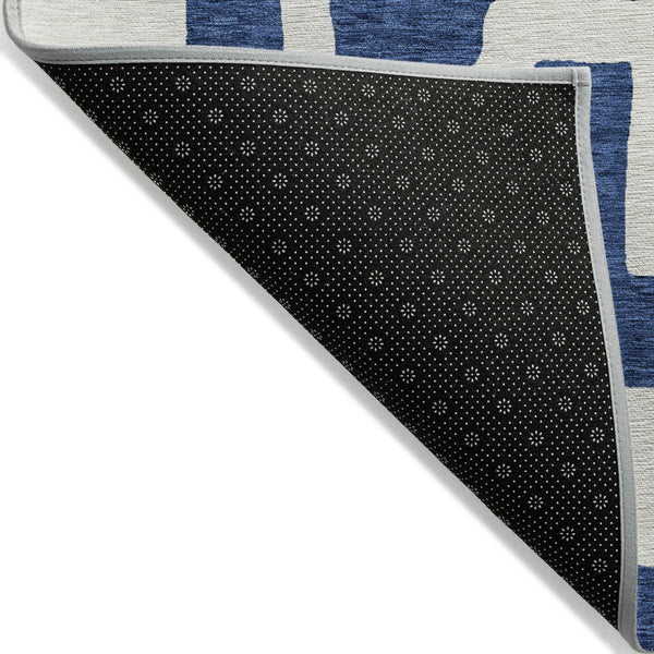 Homeroots 3' Artichoke Green Abstract Area Rug - Stylish, Washable Indoor-outdoor Design For All Spaces 8' X 10' Polyester 593867