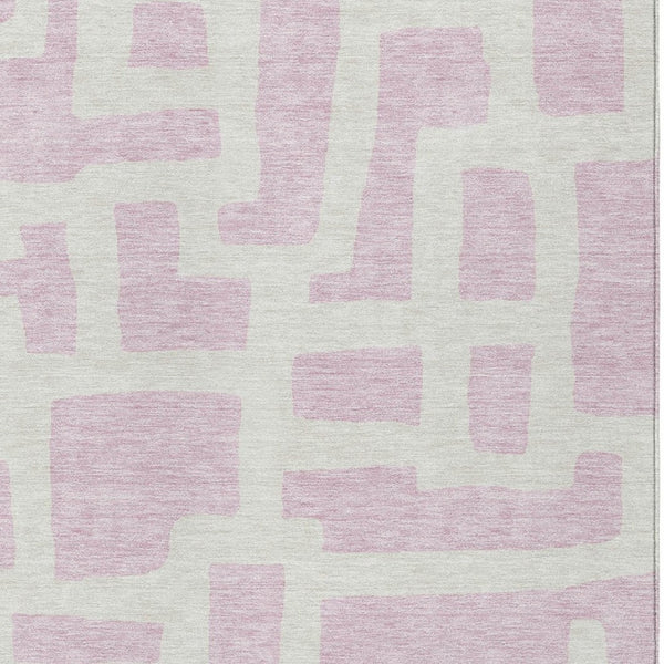 Homeroots 3' Artichoke Green Abstract Area Rug - Stylish, Washable Indoor-outdoor Design For All Spaces 3' X 5' Polyester 593876