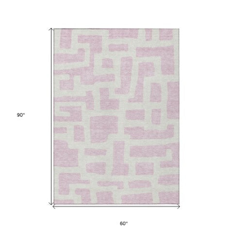 Homeroots 3' Artichoke Green Abstract Area Rug - Stylish, Washable Indoor-outdoor Design For All Spaces 5' X 8' Polyester 593877