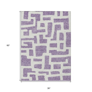 Homeroots 3' Artichoke Green Abstract Area Rug - Stylish, Washable Indoor-outdoor Design For All Spaces 3' X 5' Polyester 593882