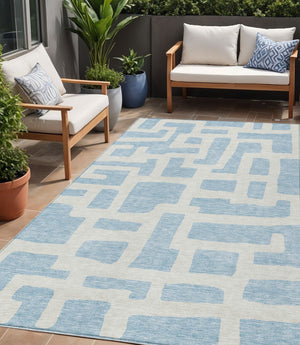 Homeroots 3' Artichoke Green Abstract Area Rug - Stylish, Washable Indoor-outdoor Design For All Spaces 5' X 8' Polyester 593891