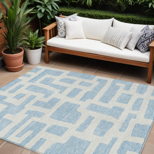 Homeroots 3' Artichoke Green Abstract Area Rug - Stylish, Washable Indoor-outdoor Design For All Spaces 10' X 14' Polyester 593895