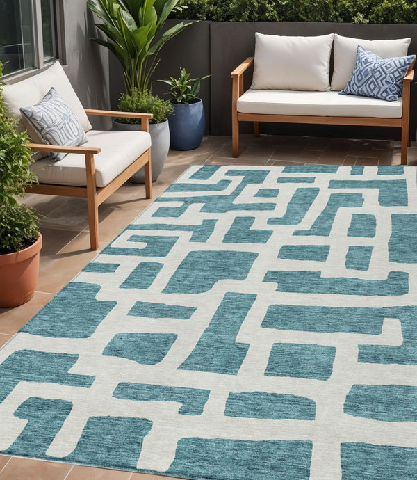 Homeroots 3' Artichoke Green Abstract Area Rug - Stylish, Washable Indoor-outdoor Design For All Spaces 5' X 8' Polyester 593897