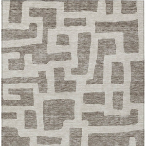 Homeroots 3' Artichoke Green Abstract Area Rug - Stylish, Washable Indoor-outdoor Design For All Spaces 5' X 8' Polyester 593903