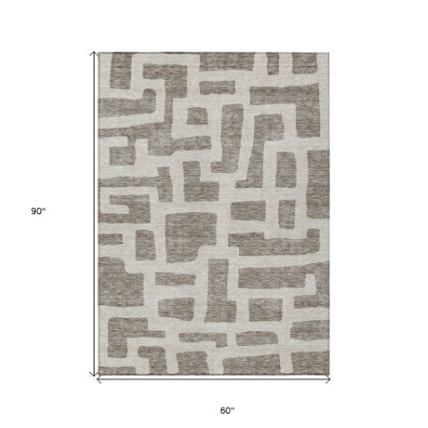 Homeroots 3' Artichoke Green Abstract Area Rug - Stylish, Washable Indoor-outdoor Design For All Spaces 5' X 8' Polyester 593903