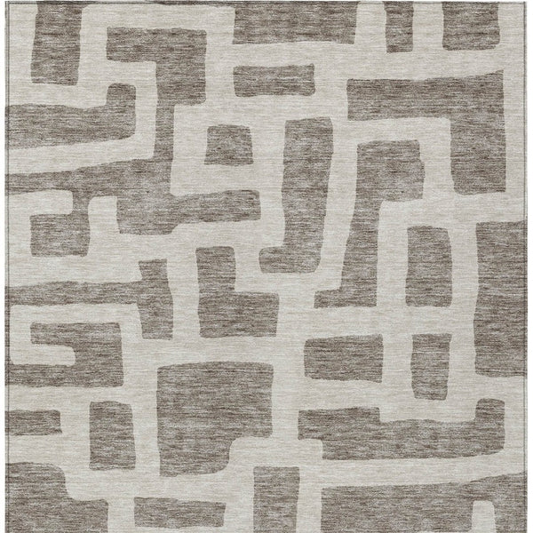 Homeroots 3' Artichoke Green Abstract Area Rug - Stylish, Washable Indoor-outdoor Design For All Spaces 8' X 10' Polyester 593905