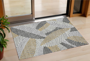 Homeroots 3' Floral Washable Area Rug In Artichoke Green, Brown, And Ivory For Indoor Or Outdoor Use 3' X 5' Polyester 593944