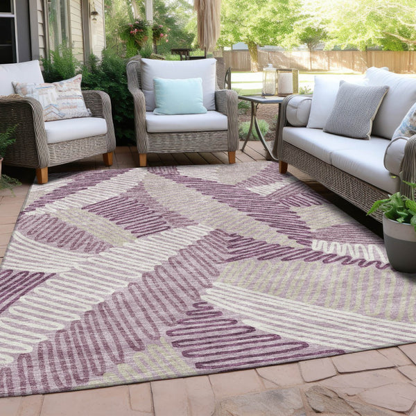 Homeroots 3' Floral Washable Area Rug In Artichoke Green, Brown, And Ivory For Indoor Or Outdoor Use 5' X 8' Polyester 593963