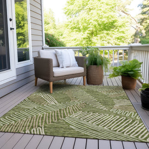 Homeroots 3' Floral Washable Area Rug In Artichoke Green, Brown, And Ivory For Indoor Or Outdoor Use 8' X 10' Polyester 593971