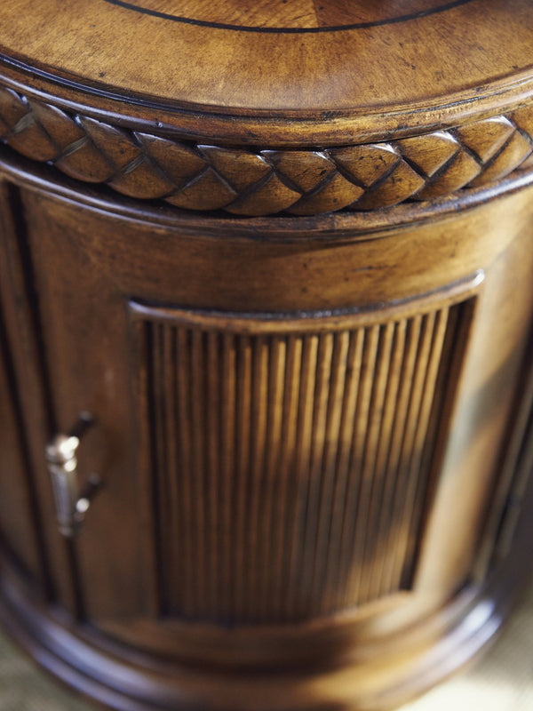 Lexington Tommy Bahama Home Belize Round End Table - Exquisite Caribbean Design With Woven Rattan, Cherry Veneer & Adjustable Shelf Caribbean Sunset  593-950