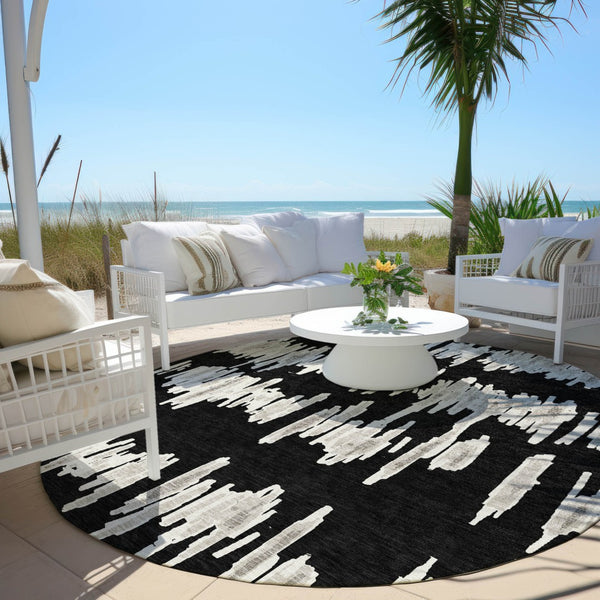 Homeroots 3' Stylish Black Ivory And Gray Striped Washable Area Rug For Indoor And Outdoor Versatility 8' Round Polyester 594000