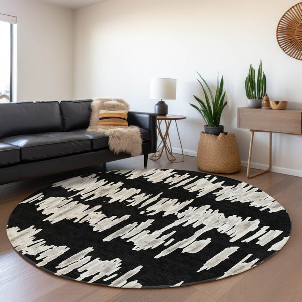 Homeroots 3' Stylish Black Ivory And Gray Striped Washable Area Rug For Indoor And Outdoor Versatility 8' Round Polyester 594000
