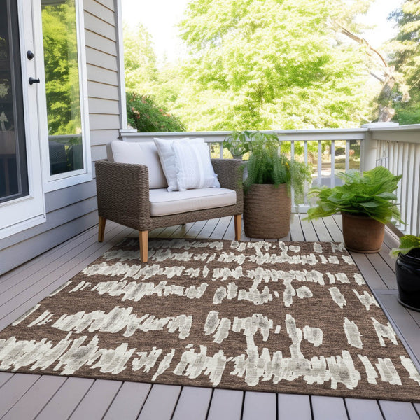 Homeroots 3' Stylish Black Ivory And Gray Striped Washable Area Rug For Indoor And Outdoor Versatility 3' X 5' Polyester 594004