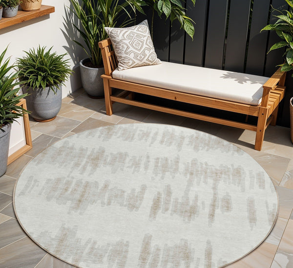 Homeroots 3' Stylish Black Ivory And Gray Striped Washable Area Rug For Indoor And Outdoor Versatility 8' Round Polyester 594030