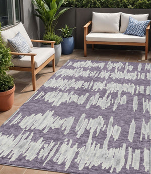 Homeroots 3' Stylish Black Ivory And Gray Striped Washable Area Rug For Indoor And Outdoor Versatility 5' X 8' Polyester 594053