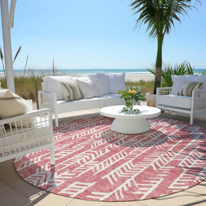 Homeroots 3' Beige And Ivory Tribal Washable Indoor Outdoor Area Rug - Durable, Stylish, Perfect For Any Space 8' Round Polyester 594084