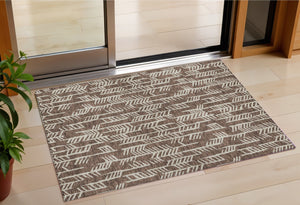 Homeroots 3' Beige And Ivory Tribal Washable Indoor Outdoor Area Rug - Durable, Stylish, Perfect For Any Space 3' X 5' Polyester 594088