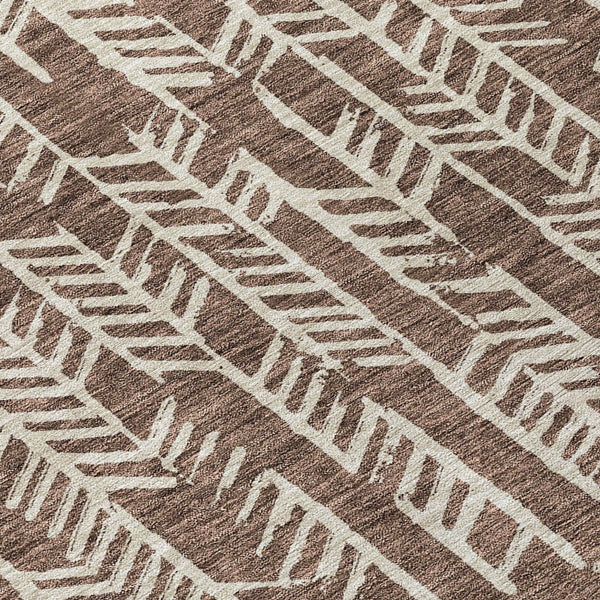 Homeroots 3' Beige And Ivory Tribal Washable Indoor Outdoor Area Rug - Durable, Stylish, Perfect For Any Space 8' Round Polyester 594090