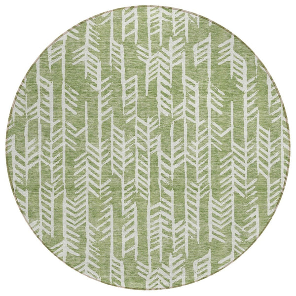 HomeRoots 5' Stylish Green and Ivory Tribal Indoor Outdoor Area Rug - Durable, Washable, Versatile Design! 8' Round 594102