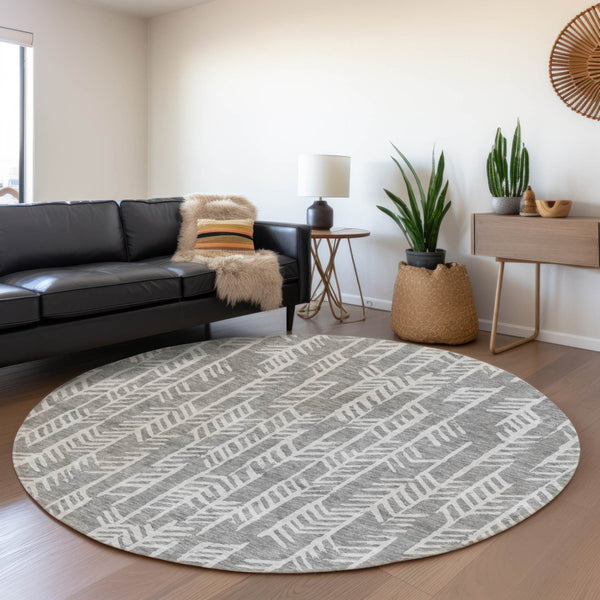 Homeroots 3' Beige And Ivory Tribal Washable Indoor Outdoor Area Rug - Durable, Stylish, Perfect For Any Space 8' Round Polyester 594108