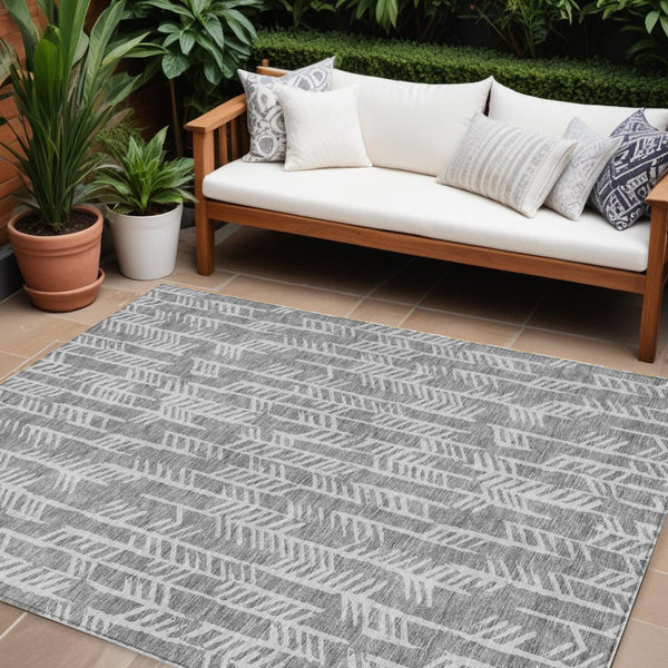 Homeroots 3' Beige And Ivory Tribal Washable Indoor Outdoor Area Rug - Durable, Stylish, Perfect For Any Space 8' X 10' Polyester 594109