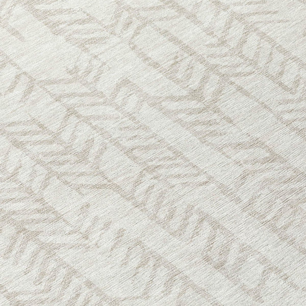 Homeroots 3' Beige And Ivory Tribal Washable Indoor Outdoor Area Rug - Durable, Stylish, Perfect For Any Space 8' Round Polyester 594114