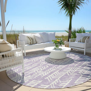 Homeroots 3' Beige And Ivory Tribal Washable Indoor Outdoor Area Rug - Durable, Stylish, Perfect For Any Space 8' Round Polyester 594120