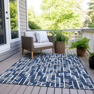 Homeroots 3' Beige And Ivory Tribal Washable Indoor Outdoor Area Rug - Durable, Stylish, Perfect For Any Space 5' X 8' Polyester 594125