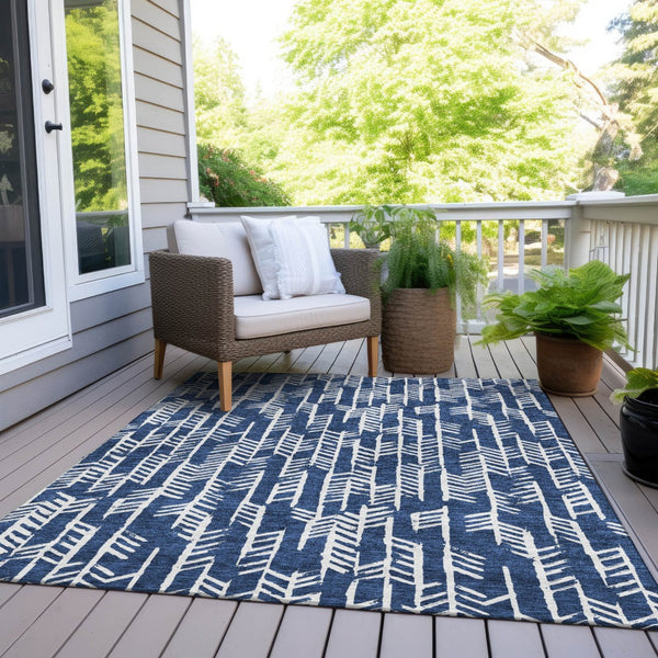 Homeroots 3' Beige And Ivory Tribal Washable Indoor Outdoor Area Rug - Durable, Stylish, Perfect For Any Space 10' X 14' Polyester 594129