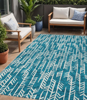 Homeroots 3' Beige And Ivory Tribal Washable Indoor Outdoor Area Rug - Durable, Stylish, Perfect For Any Space 5' X 8' Polyester 594137