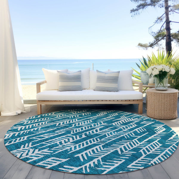 Homeroots 3' Beige And Ivory Tribal Washable Indoor Outdoor Area Rug - Durable, Stylish, Perfect For Any Space 8' Round Polyester 594138