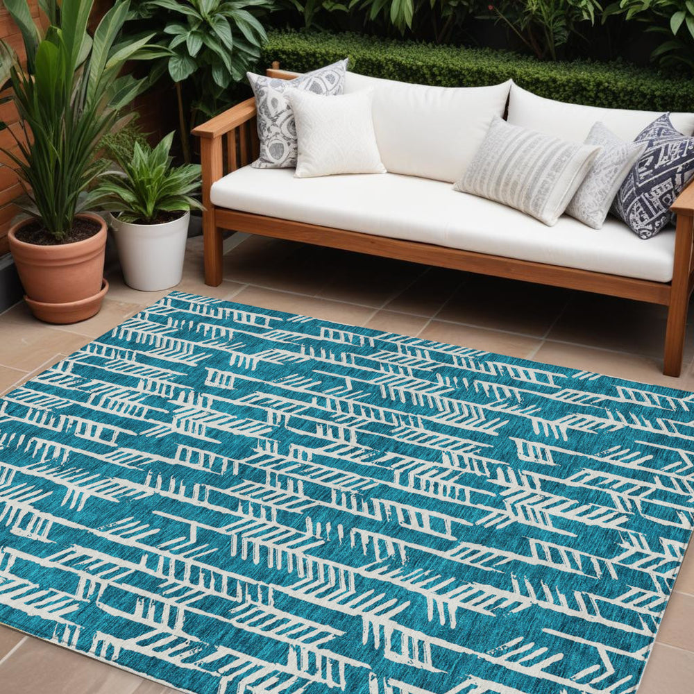 Homeroots 3' Beige And Ivory Tribal Washable Indoor Outdoor Area Rug - Durable, Stylish, Perfect For Any Space 9' X 12' Polyester 594140
