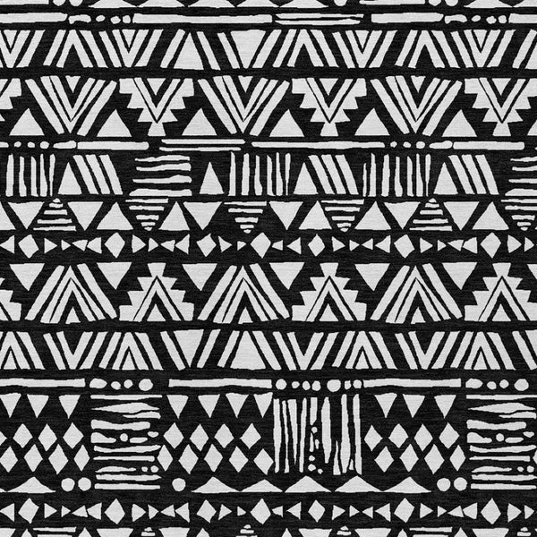 Homeroots 3' Black And Ivory Southwestern Washable Area Rug - Stylish Indoor/Outdoor Design For Any Space 3' X 5' Polyester 594148