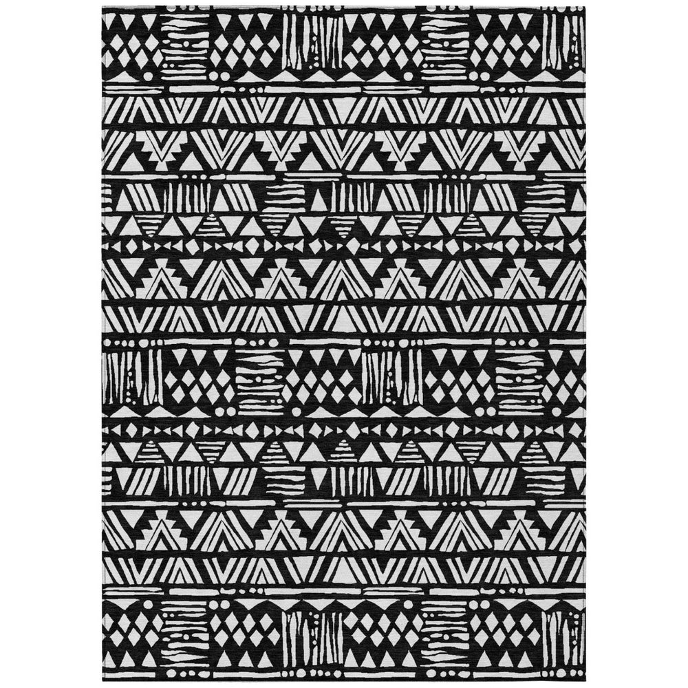 HomeRoots 9' Black and Ivory Southwestern Indoor Outdoor Area Rug - Durable, Washable, Stylish for Any Space 9' X 12' 594152