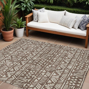 Homeroots 3' Black And Ivory Southwestern Washable Area Rug - Stylish Indoor/Outdoor Design For Any Space 9' X 12' Polyester 594158
