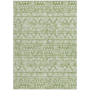 Homeroots 3' Black And Ivory Southwestern Washable Area Rug - Stylish Indoor/Outdoor Design For Any Space 5' X 8' Polyester 594167