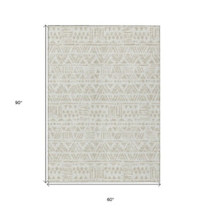 Homeroots 3' Black And Ivory Southwestern Washable Area Rug - Stylish Indoor/Outdoor Design For Any Space 5' X 8' Polyester 594173