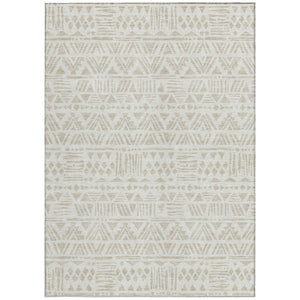 Homeroots 3' Black And Ivory Southwestern Washable Area Rug - Stylish Indoor/Outdoor Design For Any Space 10' X 14' Polyester 594177